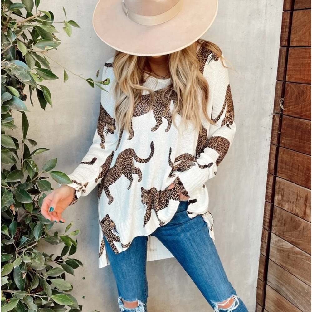 Show Me Your Mumu Hug Me Sweater - Tossed Leopard Knit